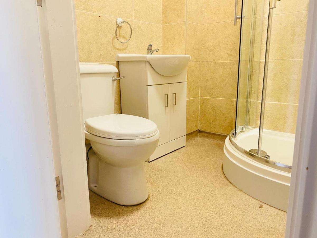 En-Suites Rooms In Northampton Moulton  ภายนอก รูปภาพ