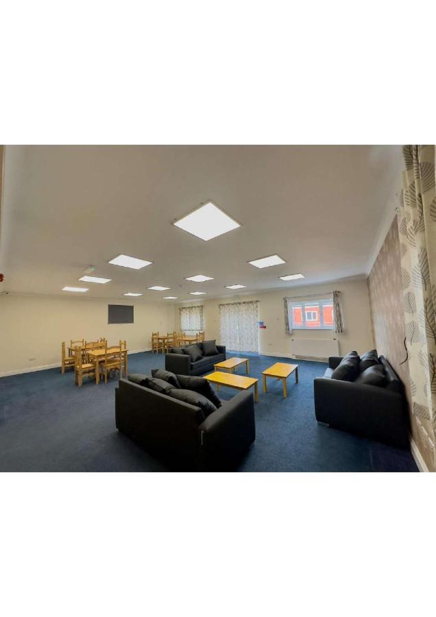 En-Suites Rooms In Northampton Moulton  ภายนอก รูปภาพ